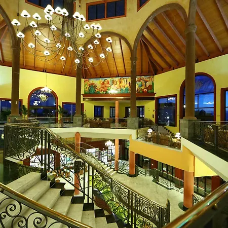 מלון Bahia Principe Sunlight 4*